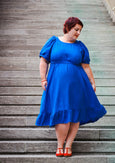 renate-sommerkleid-mit-rüschen-und-statementärmeln-große-größen