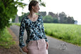 Doro - Patron de couture chemise á fronces de Konfetti Patterns