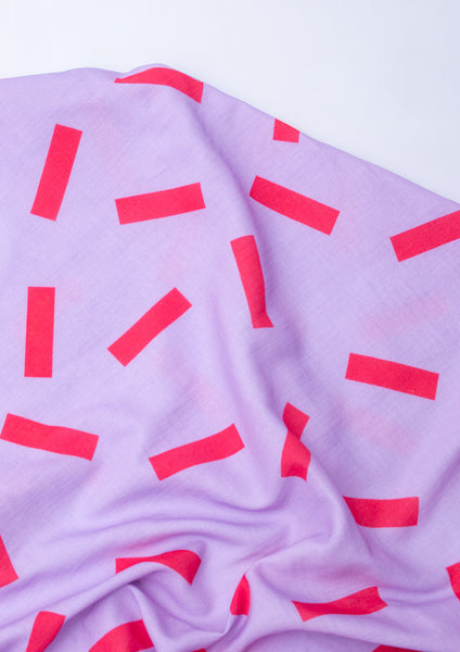 Musselin | Striche rot auf lilac