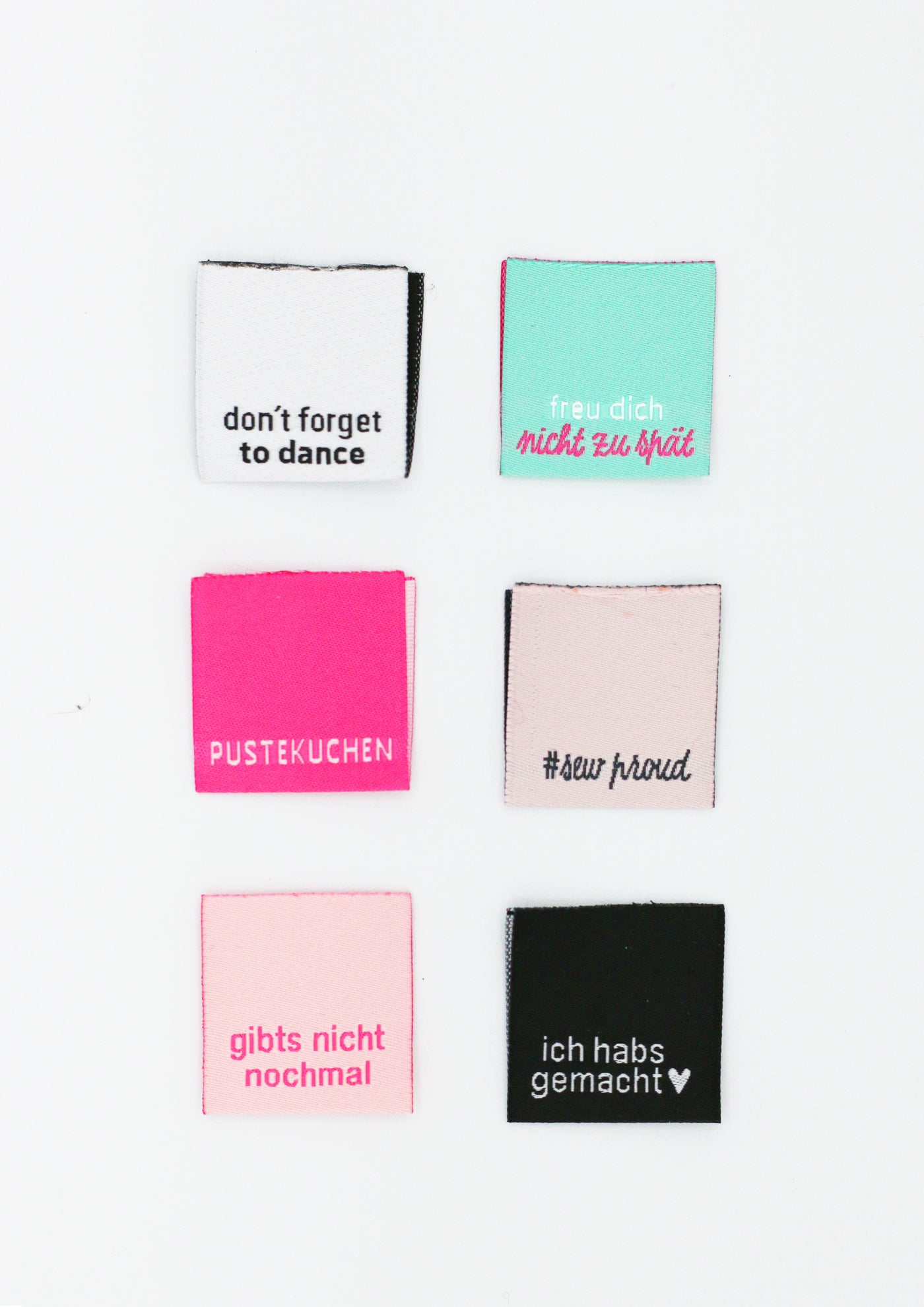 Webetiketten-Set „bonbon/schwarz“ mit 6 Labels in Rosa, Pink, Mint, Weiß & Schwarz. Perfekt für Kleidung, DIY & selbstgenähte Unikate.